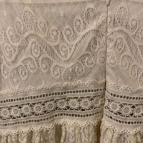 Cream Colored Lace Mini Dress - Picture 3 of 6